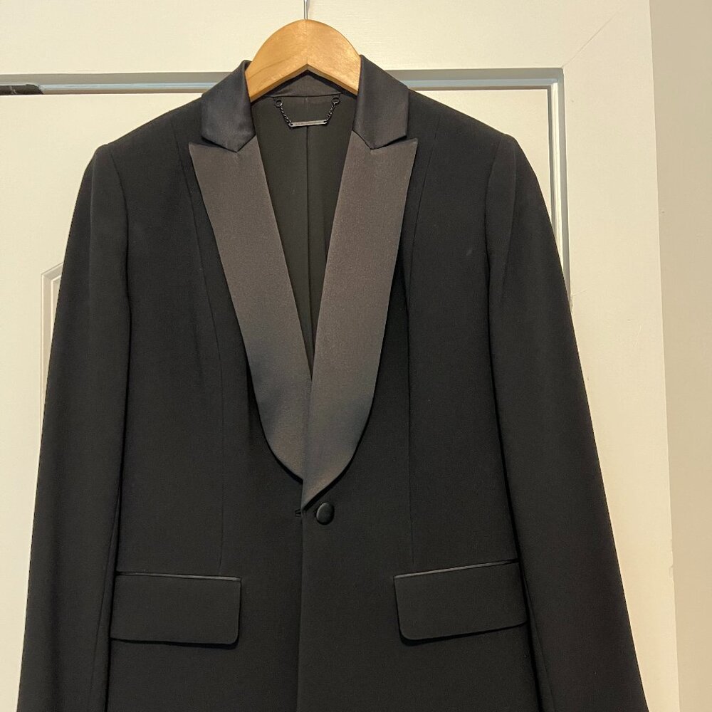 Elie Tahari Tuxedo Blazer Size 4